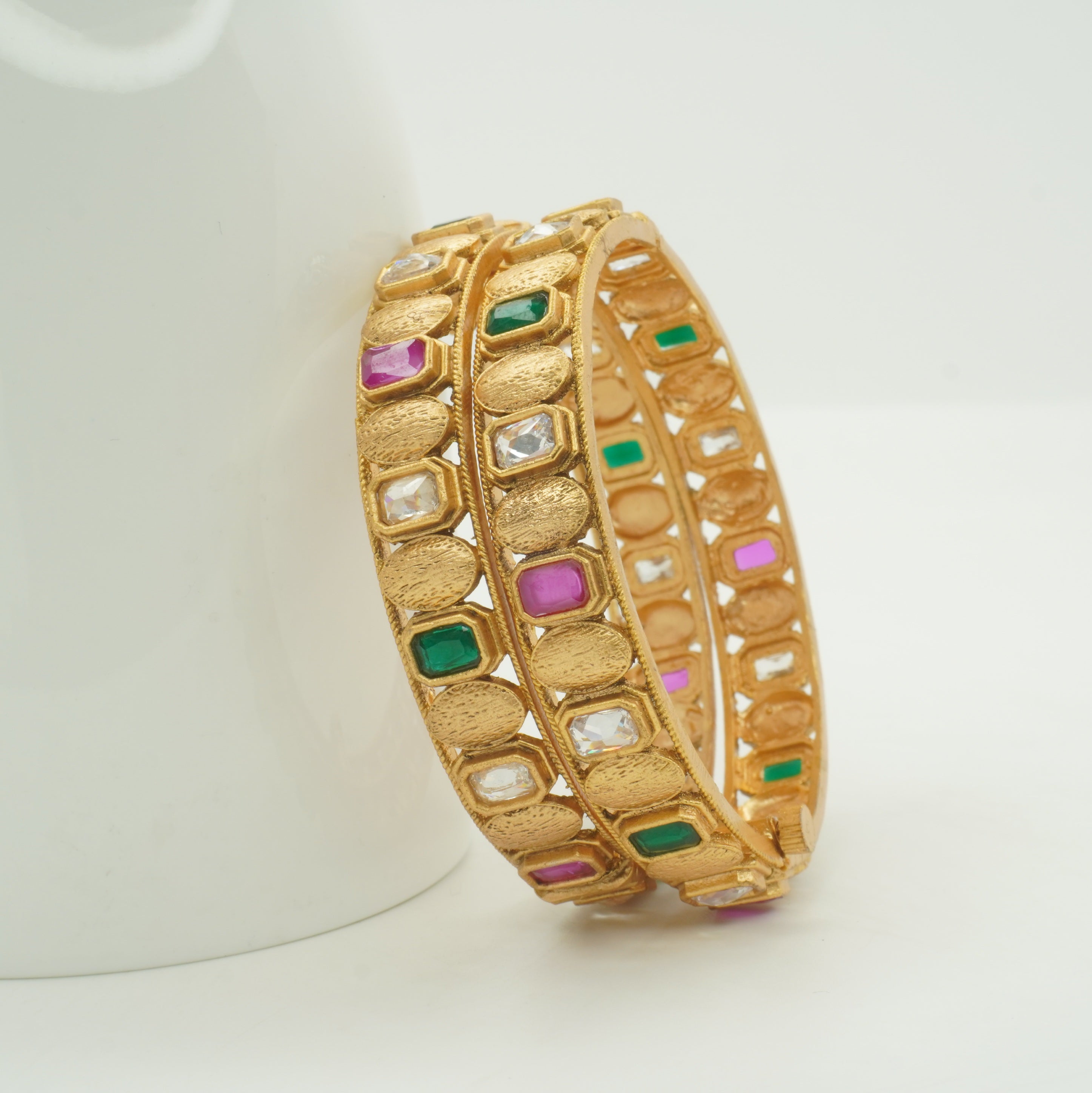 Trending Traditional Gold Plated Kundan Bangles Luxury Wedding Collection for Women